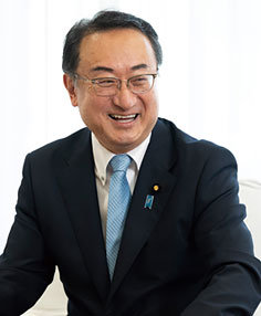 岡田 直樹 氏