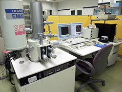 走査型電子顕微鏡・SEM （日立 S-4100、S-4500、S-5200）