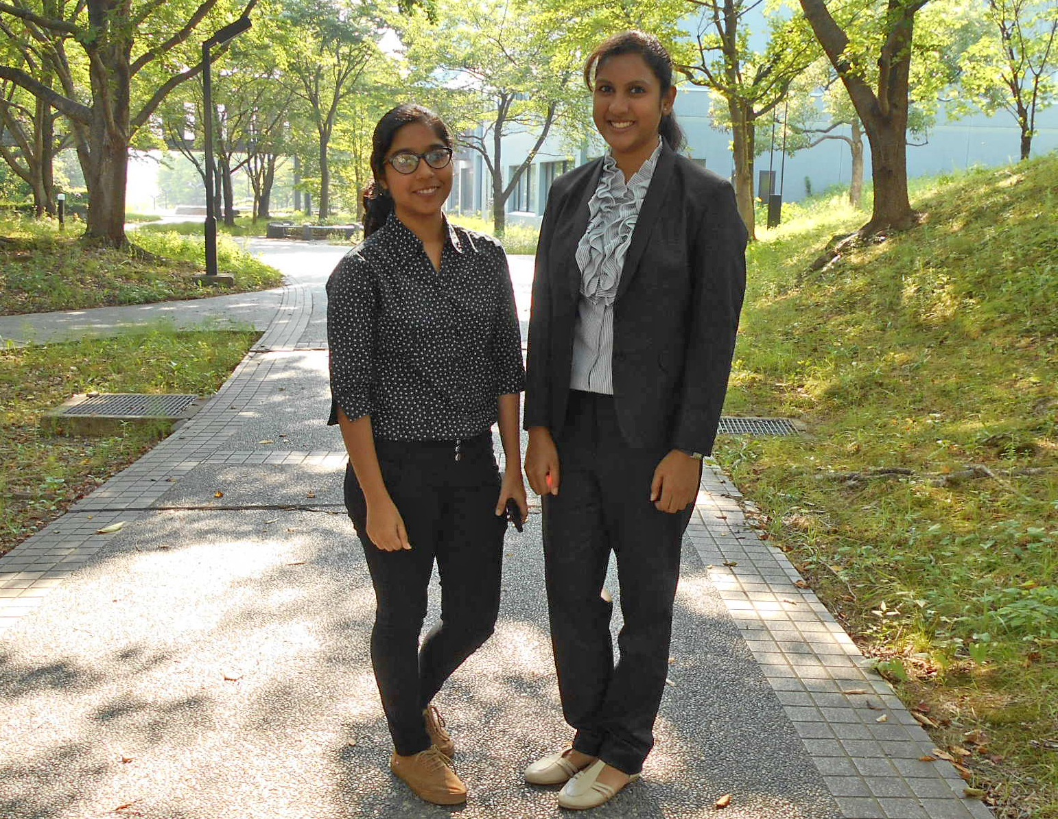 (From the left) Ms.Garima (Assoc. Prof. Matsumura's lab) Ms. Kriti Kapil (Sr. Lecturer Okeyoshi's lab)